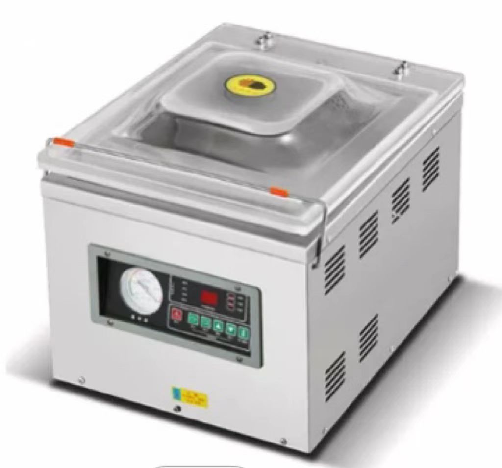 Vacuum sealing machine